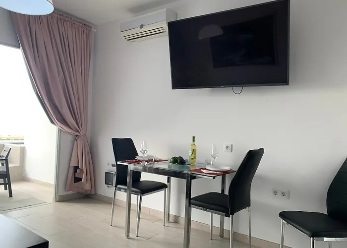 Mom Conchi * 莫罗德哈布雷