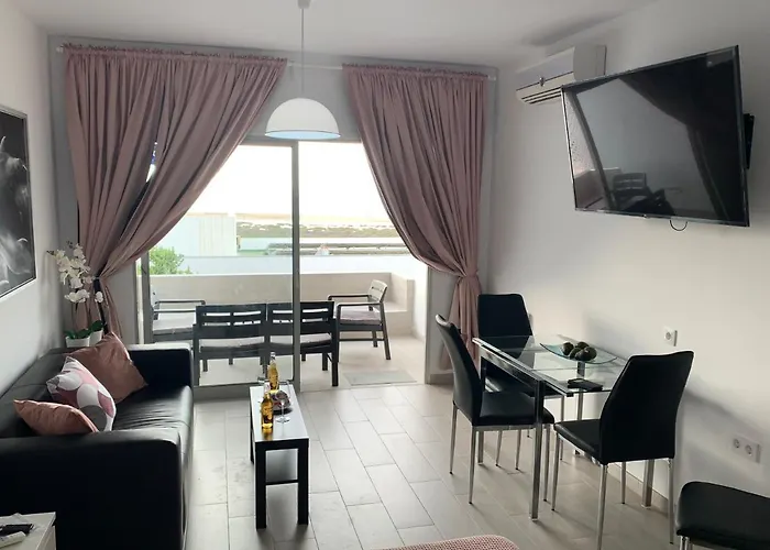 Mom Conchi * 莫罗德哈布雷